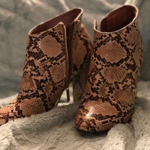 Snake pattern booties